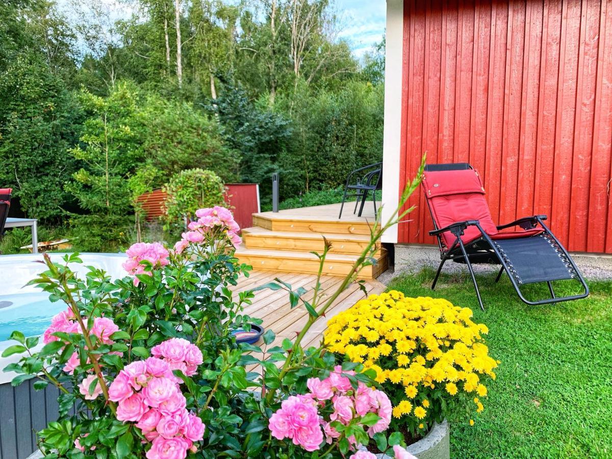 The Blomsholm Cabin - Load Your Electric Car Strömstad المظهر الخارجي الصورة
